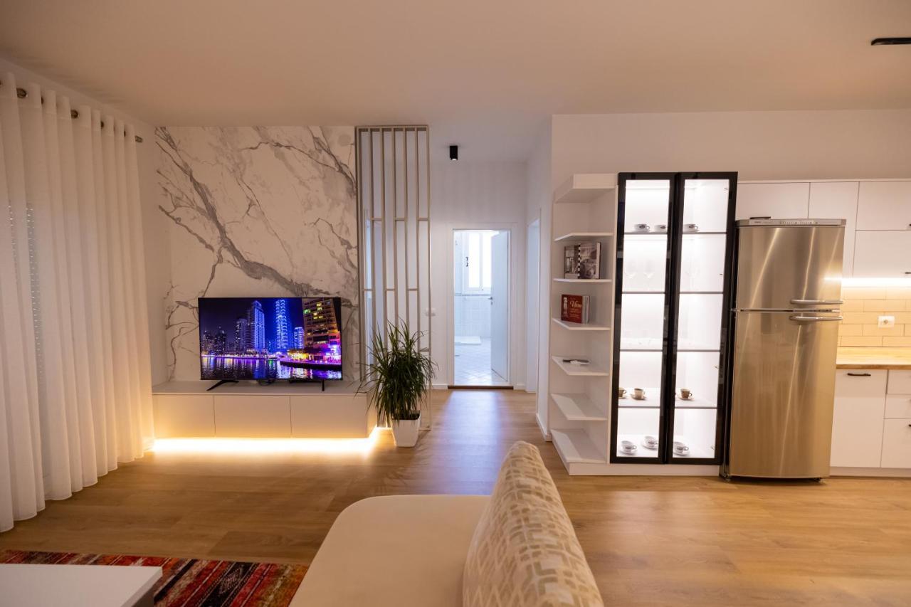 Victoria Lungomare Apartment Vlora Kültér fotó